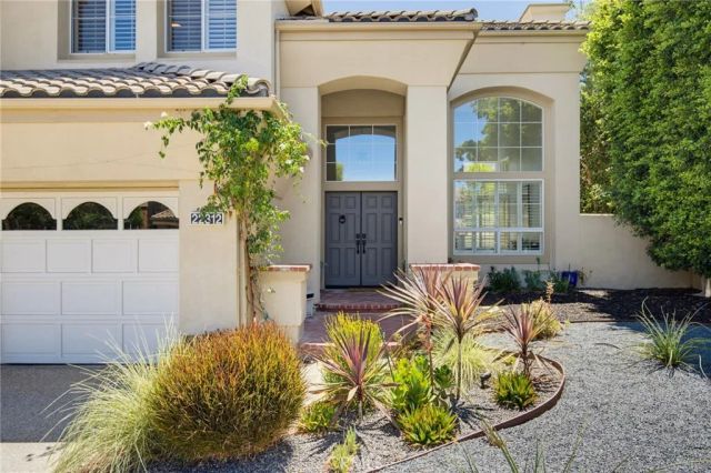 22312 Delia Court, Calabasas, CA 91302