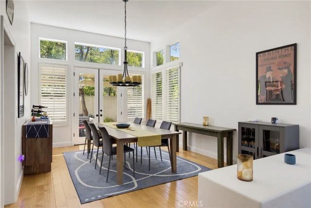 22312 Delia Court, Calabasas, CA 91302
