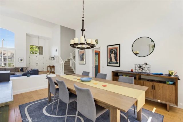 22312 Delia Court, Calabasas, CA 91302