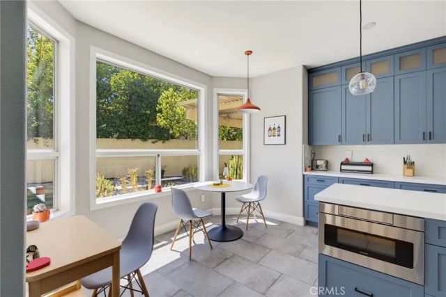 22312 Delia Court, Calabasas, CA 91302