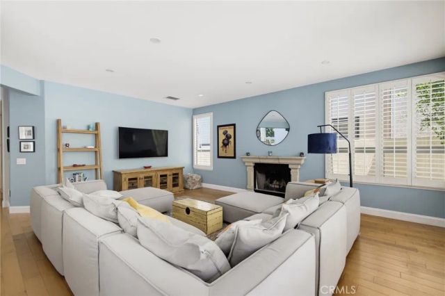 22312 Delia Court, Calabasas, CA 91302