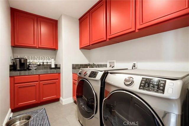 22312 Delia Court, Calabasas, CA 91302