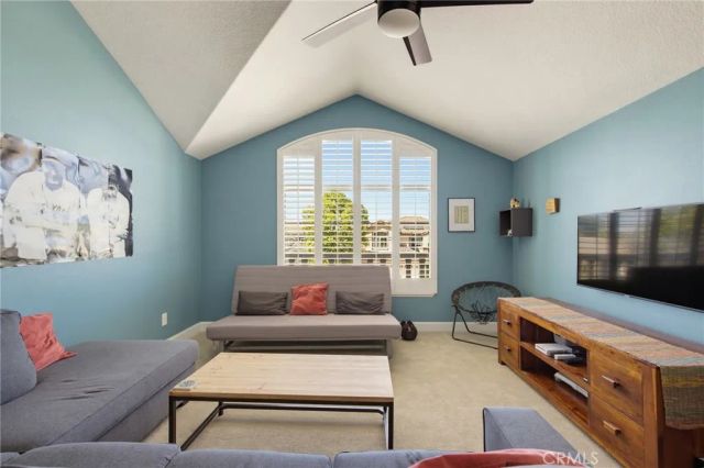 22312 Delia Court, Calabasas, CA 91302