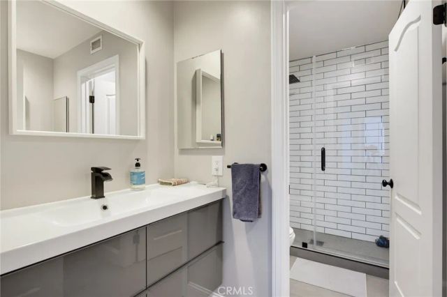 22312 Delia Court, Calabasas, CA 91302