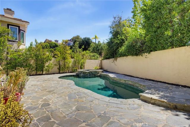 22312 Delia Court, Calabasas, CA 91302