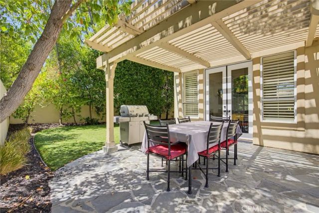 22312 Delia Court, Calabasas, CA 91302