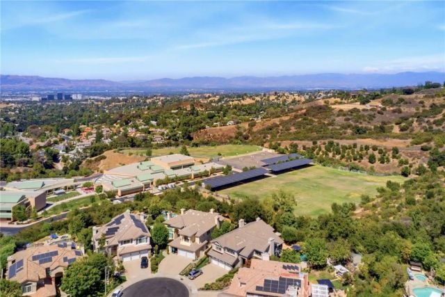 22312 Delia Court, Calabasas, CA 91302