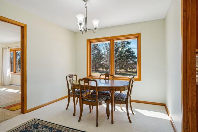 15865 Burleigh BOULEVARD, Brookfield, WI 53005