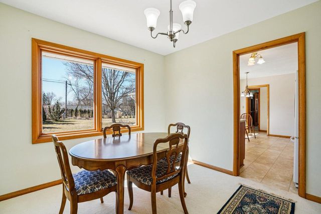 15865 Burleigh BOULEVARD, Brookfield, WI 53005