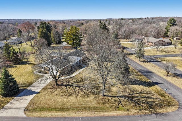 15865 Burleigh BOULEVARD, Brookfield, WI 53005