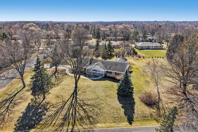 15865 Burleigh BOULEVARD, Brookfield, WI 53005