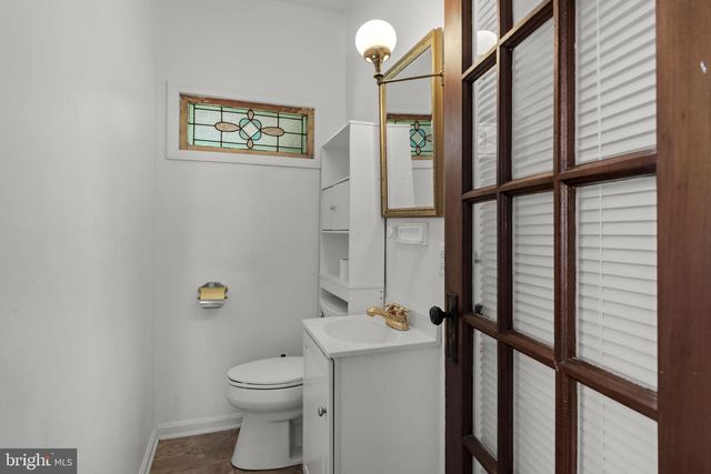 564 W MAPLE GROVE RD, Denver, PA 17517