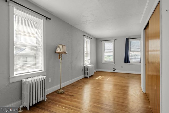 564 W MAPLE GROVE RD, Denver, PA 17517