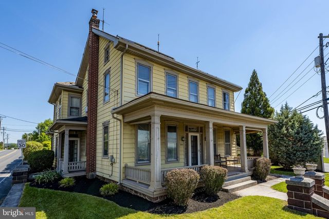 564 W MAPLE GROVE RD, Denver, PA 17517