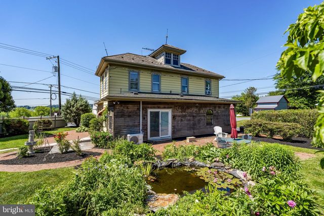 564 W MAPLE GROVE RD, Denver, PA 17517