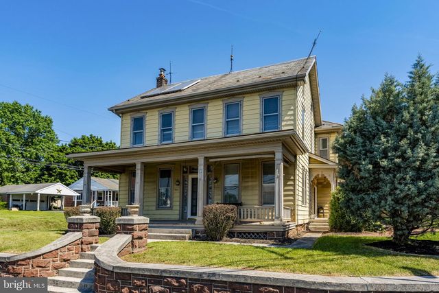 564 W MAPLE GROVE RD, Denver, PA 17517