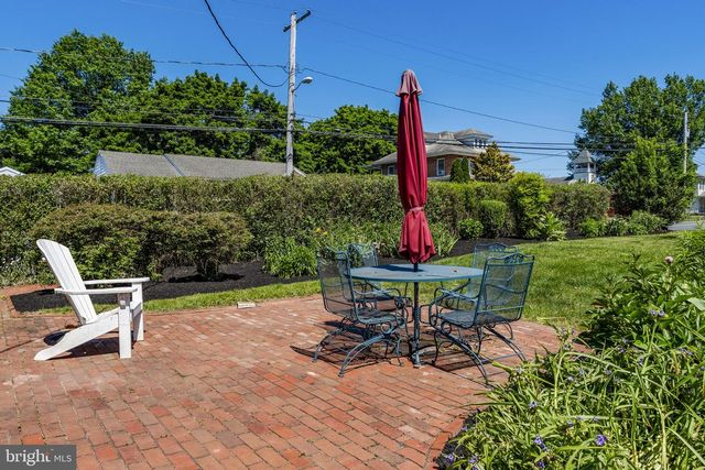 564 W MAPLE GROVE RD, Denver, PA 17517
