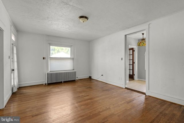 564 W MAPLE GROVE RD, Denver, PA 17517