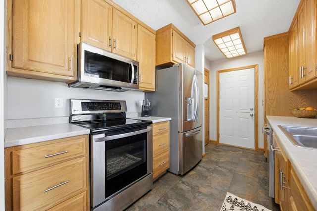 518 Birch Lane, Moorhead, MN 56560