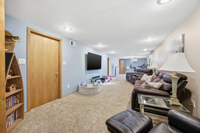 518 Birch Lane, Moorhead, MN 56560