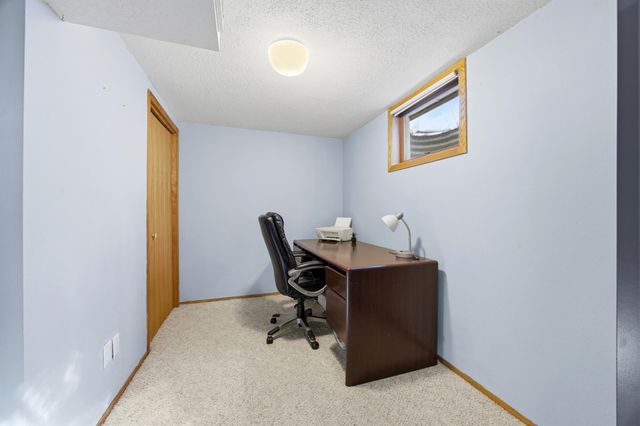 518 Birch Lane, Moorhead, MN 56560