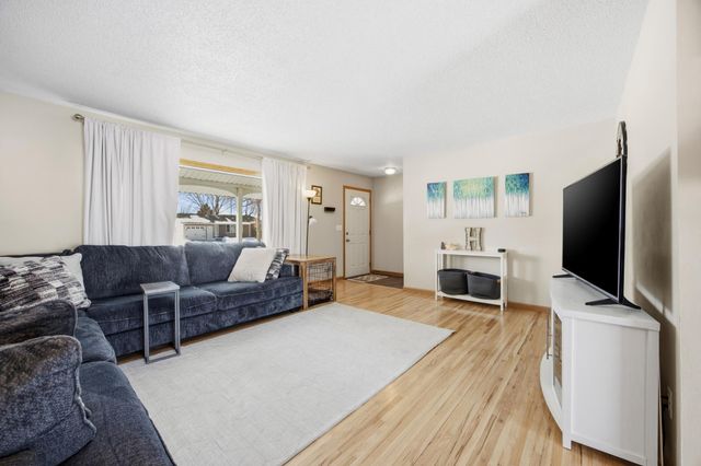 518 Birch Lane, Moorhead, MN 56560