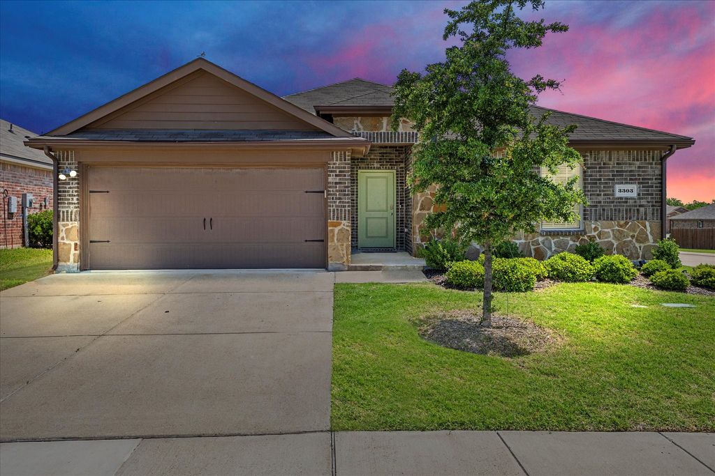 3303 Hawkins Drive, Fate, TX 75189