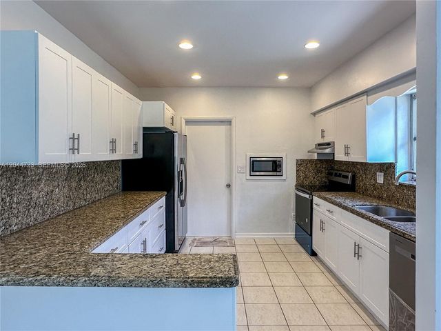 1415 Genoa St, Coral Gables, FL 33134
