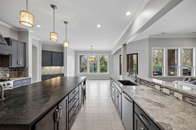 236 Summer Tanager Lane, Heath, TX 75032