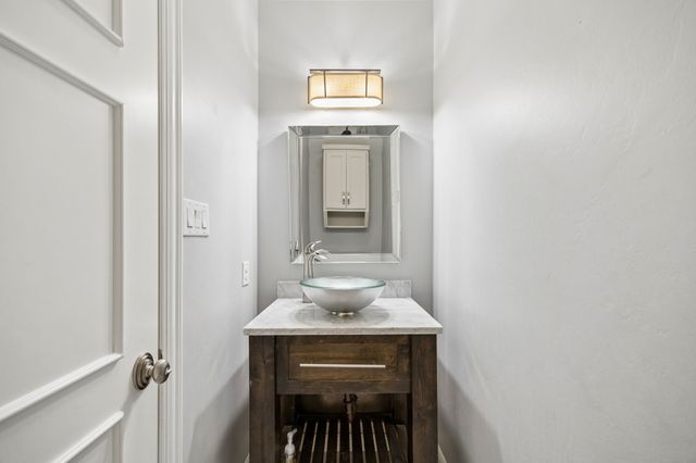 236 Summer Tanager Lane, Heath, TX 75032