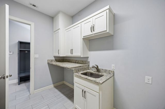 236 Summer Tanager Lane, Heath, TX 75032