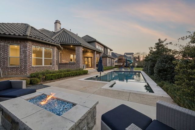 236 Summer Tanager Lane, Heath, TX 75032