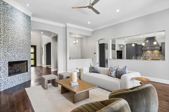 236 Summer Tanager Lane, Heath, TX 75032