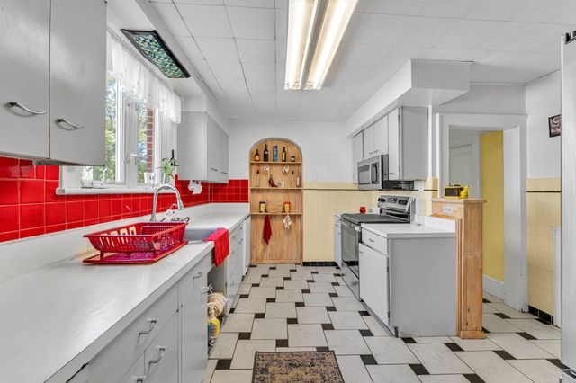 7 GLENN TER, Vineland, NJ 08360
