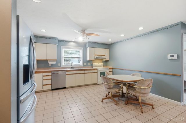 8255 Lakevalley Drive, Colerain Twp, OH 45247