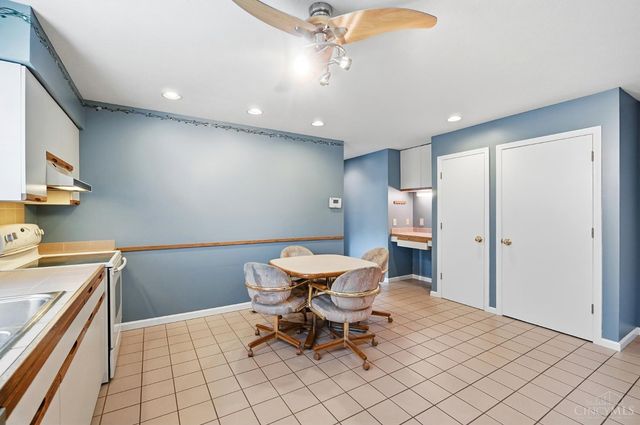 8255 Lakevalley Drive, Colerain Twp, OH 45247