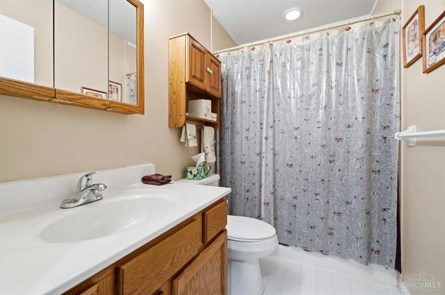 8255 Lakevalley Drive, Colerain Twp, OH 45247