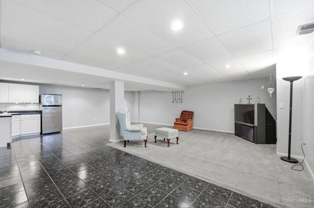 8255 Lakevalley Drive, Colerain Twp, OH 45247