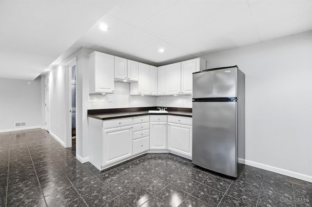 8255 Lakevalley Drive, Colerain Twp, OH 45247