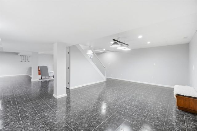 8255 Lakevalley Drive, Colerain Twp, OH 45247