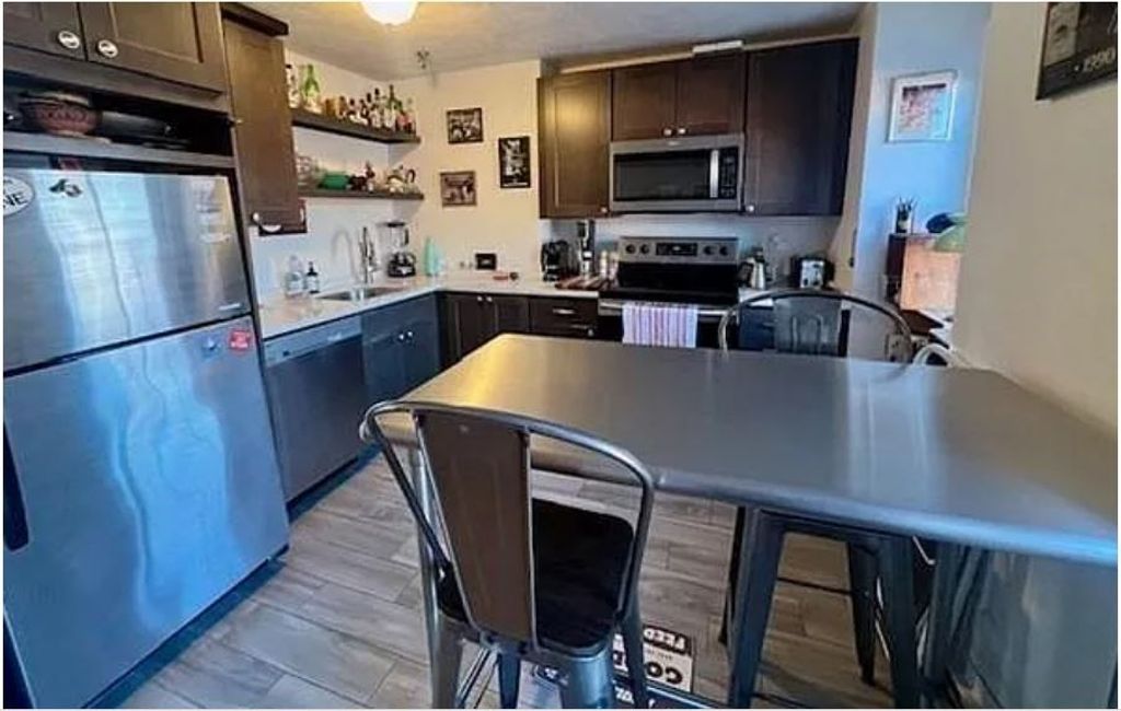 20 Hanson 4, Boston, MA 02118