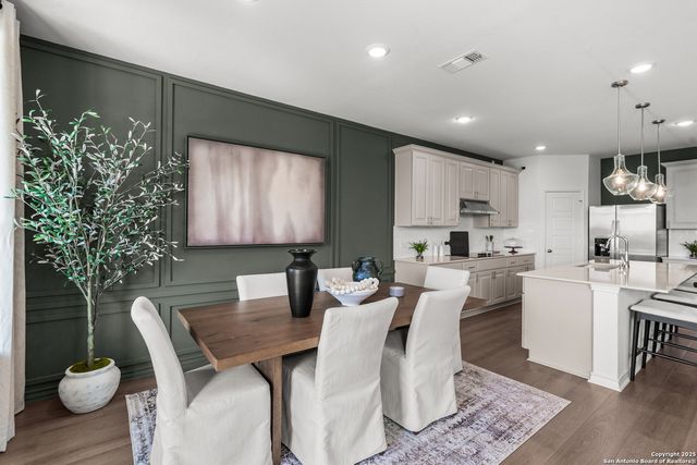 502 Nightingale Avenue, Marion, TX 78124