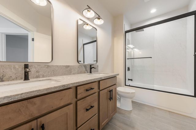 2829 Camino Heights Dr, Camino, CA 95709