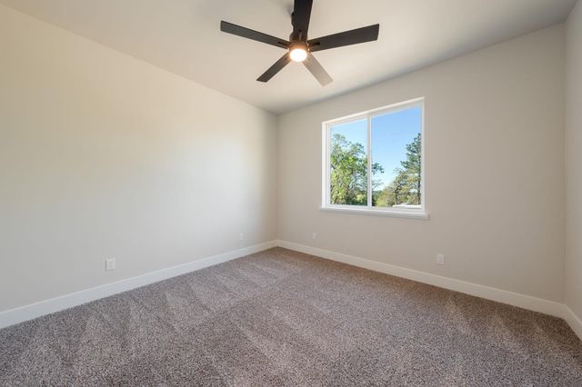 2829 Camino Heights Dr, Camino, CA 95709