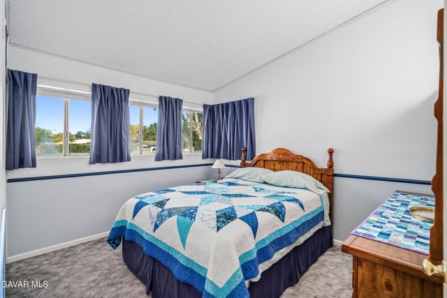 702 W Avenue H9, Lancaster, CA 93534