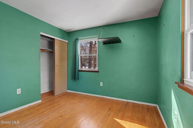 44 Curt Boulevard, Saratoga Springs, NY 12866