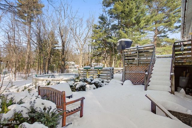 44 Curt Boulevard, Saratoga Springs, NY 12866