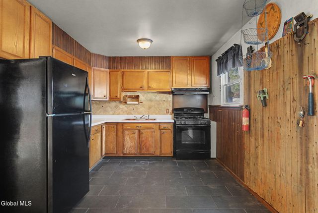 44 Curt Boulevard, Saratoga Springs, NY 12866