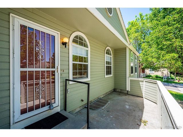 5878 W Asbury Pl, Lakewood, CO 80227