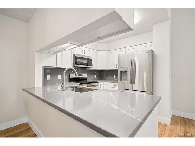 5878 W Asbury Pl, Lakewood, CO 80227